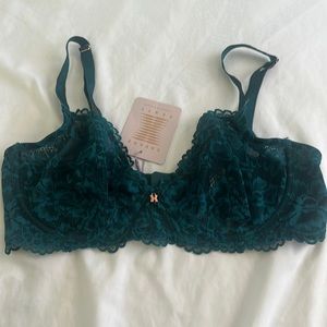 Fenty x savage bra